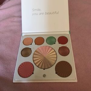 OFRA Good to go palette NIB